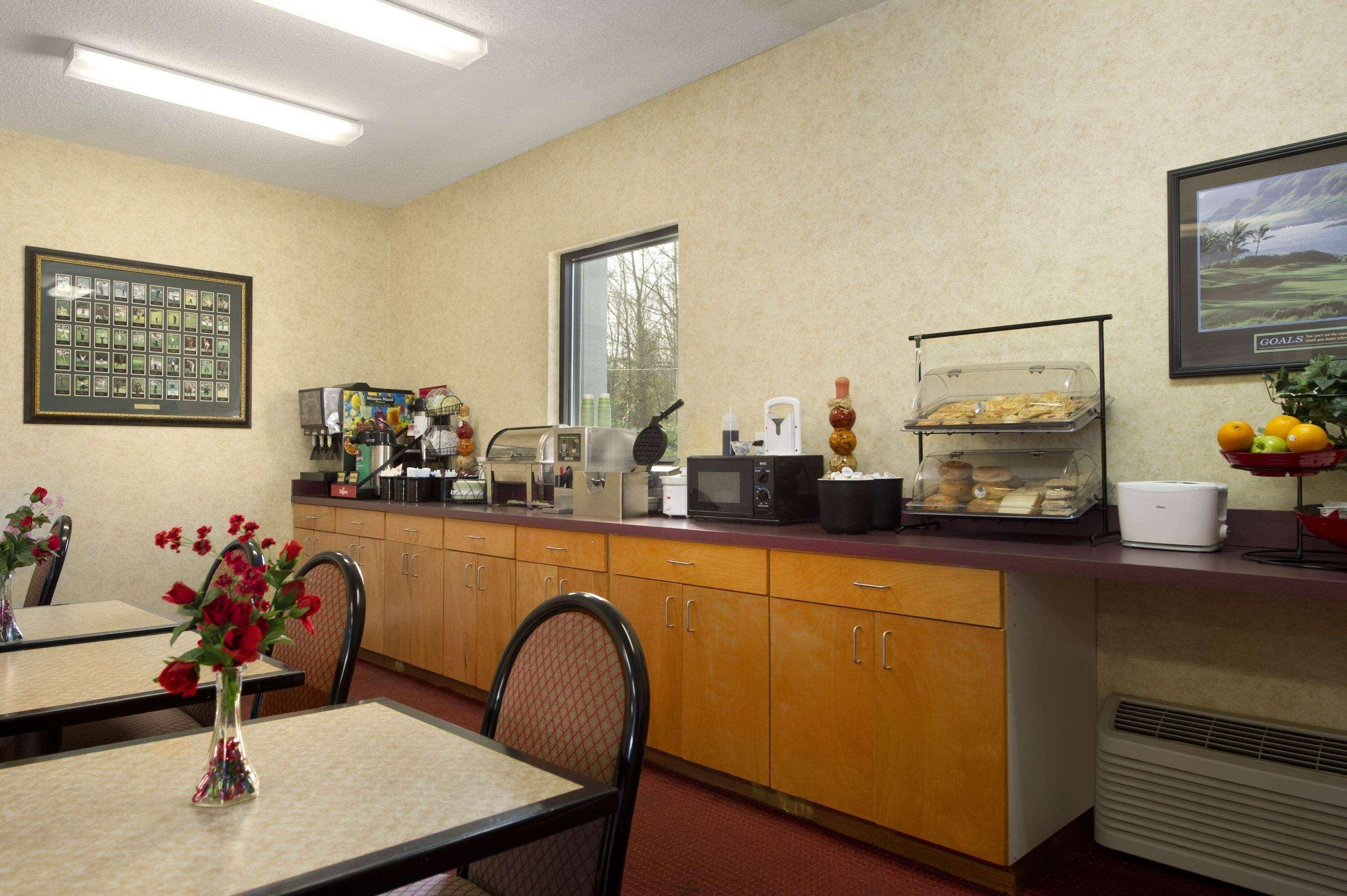 Days Inn By Wyndham Augusta Near Fort Gordon Экстерьер фото
