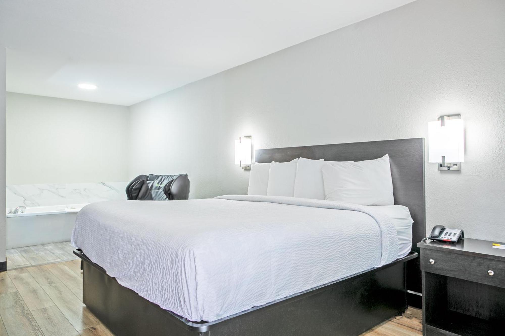 Days Inn By Wyndham Augusta Near Fort Gordon Экстерьер фото