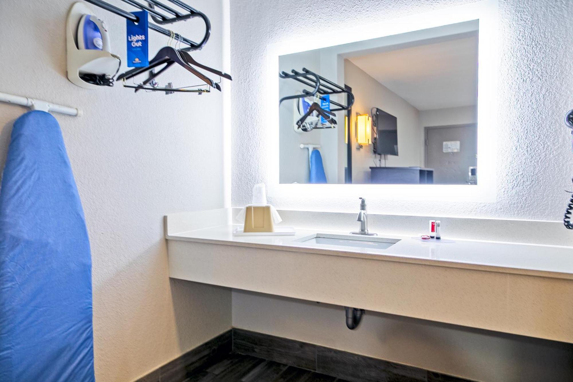 Days Inn By Wyndham Augusta Near Fort Gordon Экстерьер фото