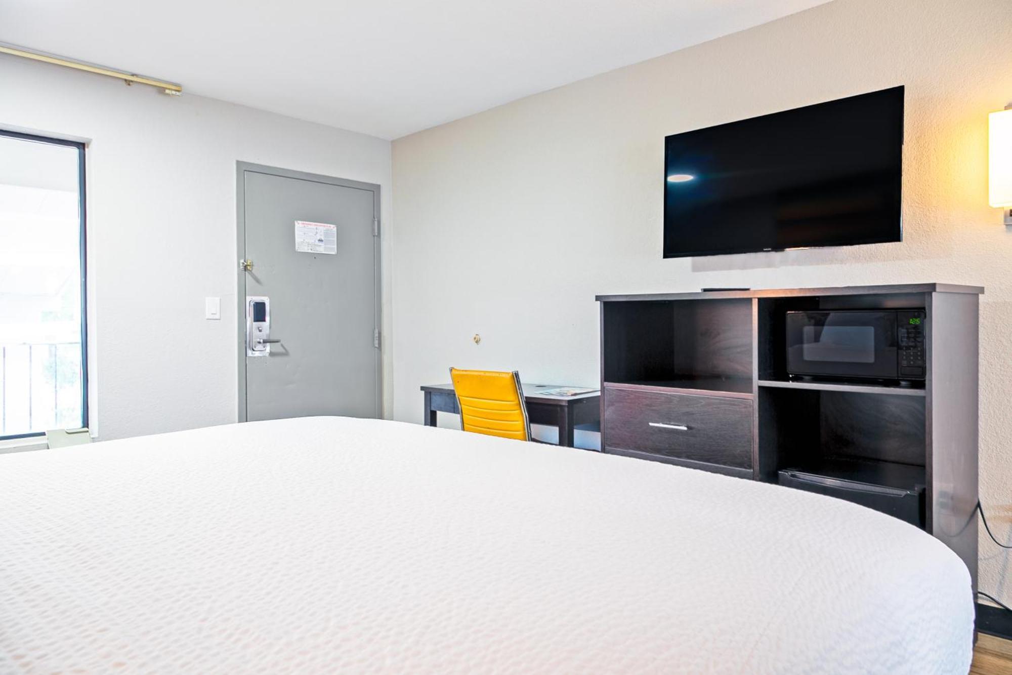 Days Inn By Wyndham Augusta Near Fort Gordon Экстерьер фото
